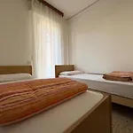 Smeralda Superior, 8 Posti Vicino Al Mare E Alle Terme Apartmán *