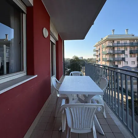 Smeralda Superior, 8 Posti Vicino Al Mare E Alle Terme Apartmán Bibione